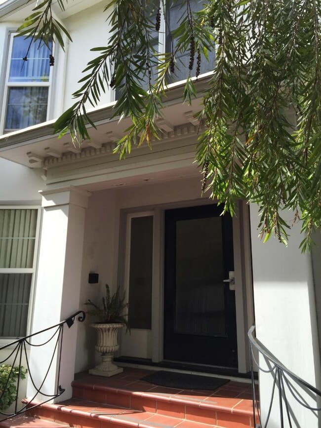 property at 515 N El Camino Real