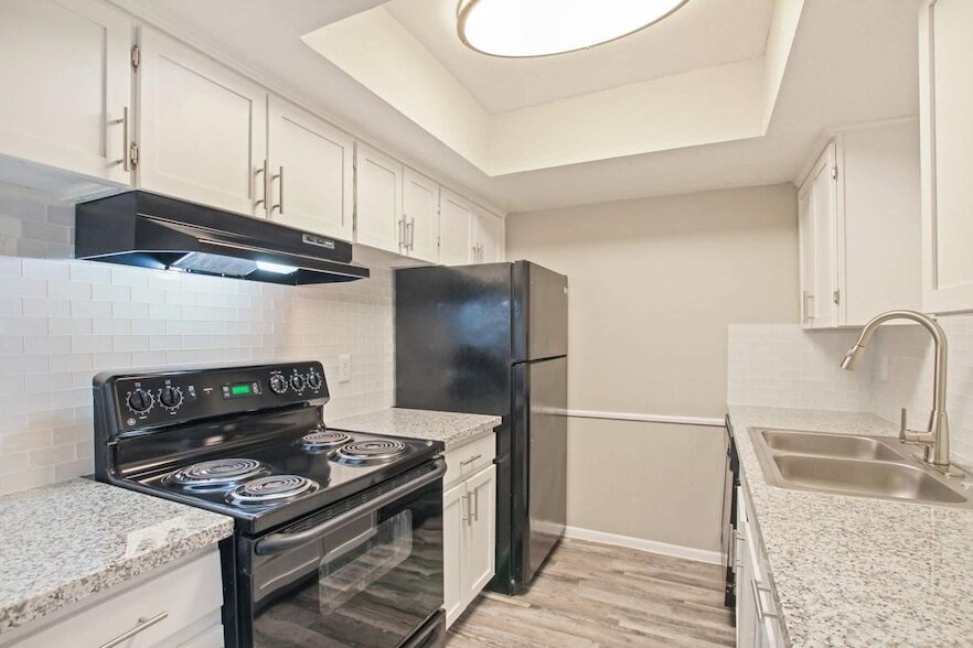 1212 Hampshire Ln, Unit 209-1 in Richardson, TX - Building Photo