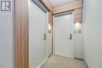 75 St Nicholas St in Toronto, ON - Building Photo - Building Photo