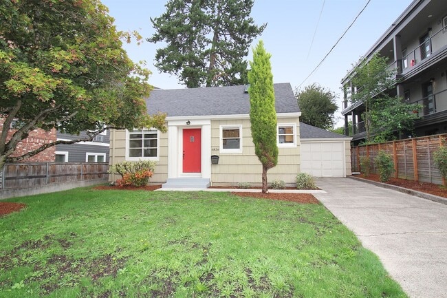 property at 6836 N Greenwich Ave