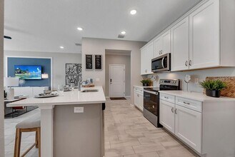 11740 Blackbrook Ct in Seffner, FL - Building Photo - Building Photo