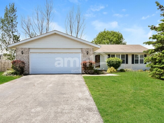 property at 10996 Meadowsweet Ln