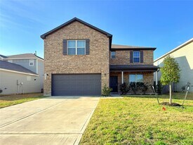 9662 Caney Trails Rd in Cut And Shoot, TX - Building Photo