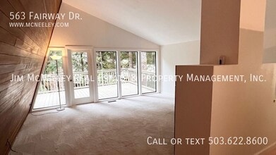 563 Fairway Dr in Gleneden Beach, OR - Building Photo - Building Photo