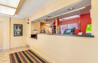 Furnished Studio-Portland - Beaverton in Beaverton, OR - Building Photo - Building Photo