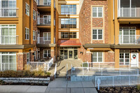 Silver Lake Village in Minneapolis, MN - Foto de edificio - Building Photo