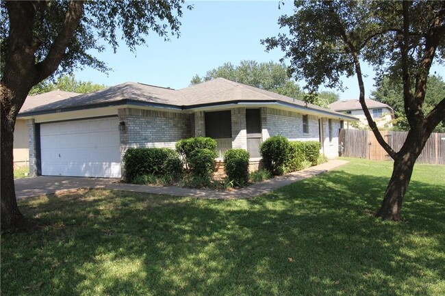 200 Jacky St in Austin, TX - Building Photo - Building Photo