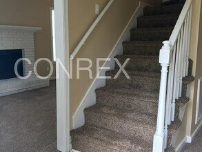 38 Camp Creek Dr in Elgin, SC - Foto de edificio - Building Photo