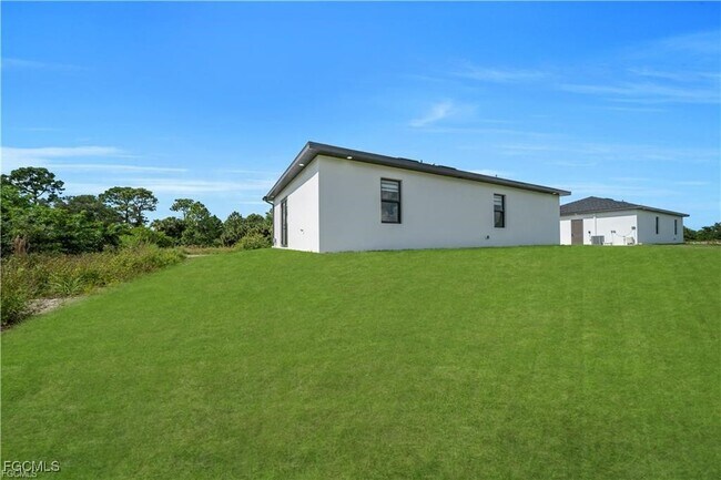 property at 711 Roma Ave S