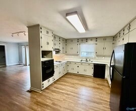 804 Hodges St NW in Hartselle, AL - Building Photo - Building Photo