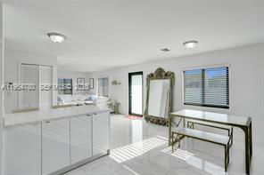 1712 NW 76th St in Miami, FL - Building Photo