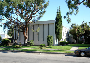 3909 W El Rancho Ave in Orange, CA - Foto de edificio - Building Photo