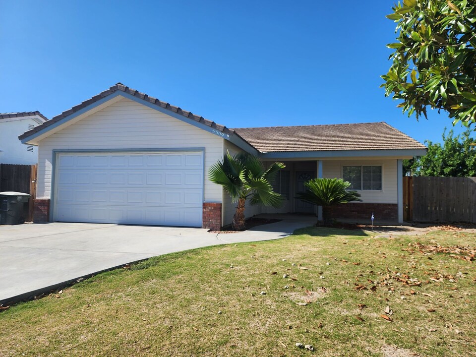 5309 Sunlight Ct in Bakersfield, CA - Building Photo