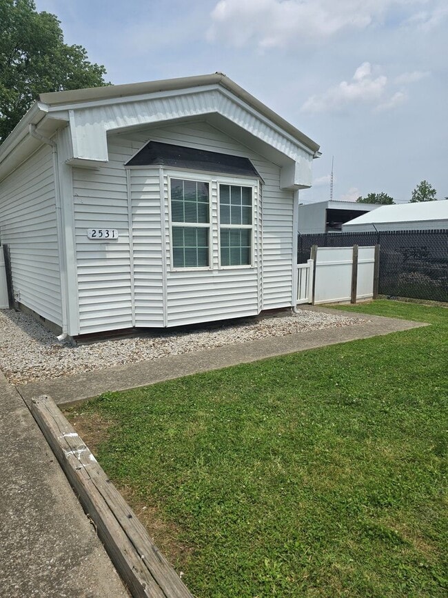 property at 2531 Westwood Ave