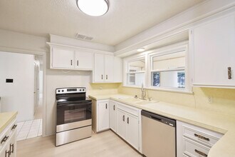3202 45th St in Lubbock, TX - Building Photo - Building Photo