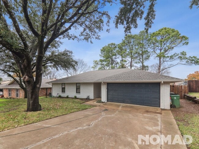 2138 Pecos Dr in Grapevine, TX - Building Photo - Building Photo