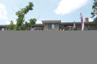 Greenbrook Place Apartments in Milwaukee, WI - Building Photo - Building Photo