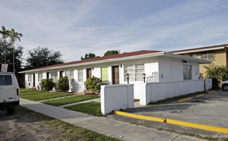 6500 W Flagler St in Miami, FL - Foto de edificio - Building Photo