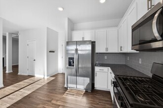 105 Silicon Dr in Greenville, SC - Foto de edificio - Building Photo