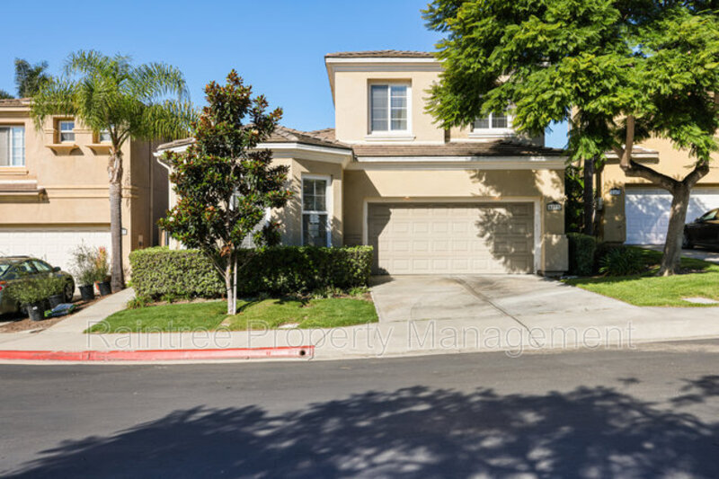 6773 Avena Ct E in Carlsbad, CA - Foto de edificio