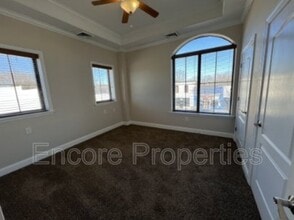 510 E Broad St in Fuquay Varina, NC - Building Photo - Building Photo