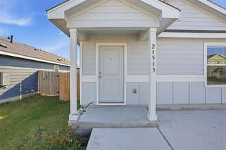 23513 Tiny Moons Wy in Elgin, TX - Building Photo - Building Photo
