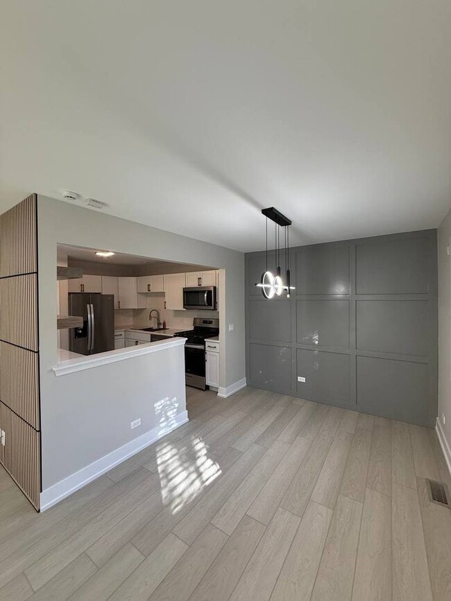 2403 Mallow Ct in Schaumburg, IL - Building Photo - Building Photo