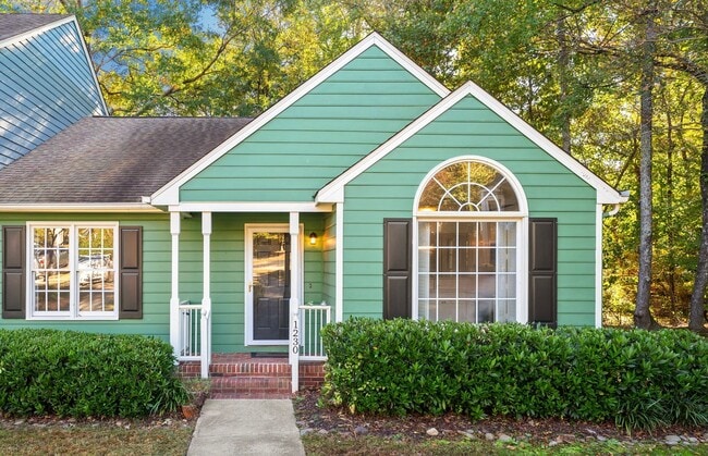 property at 1230 Cranebridge Pl