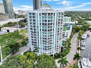 401 SW 4th Ave in Fort Lauderdale, FL - Building Photo - Building Photo