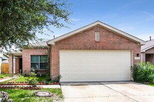 15510 Miller House Ln, Unit 5A in Houston, TX - Building Photo