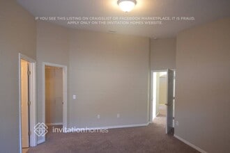 22828 Roderick Dr in Land O Lakes, FL - Foto de edificio - Building Photo