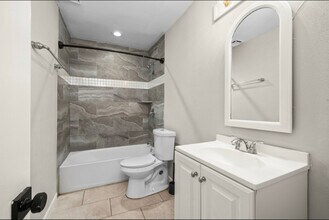 7418 Oscar Dr in Deer Park, TX - Foto de edificio - Building Photo