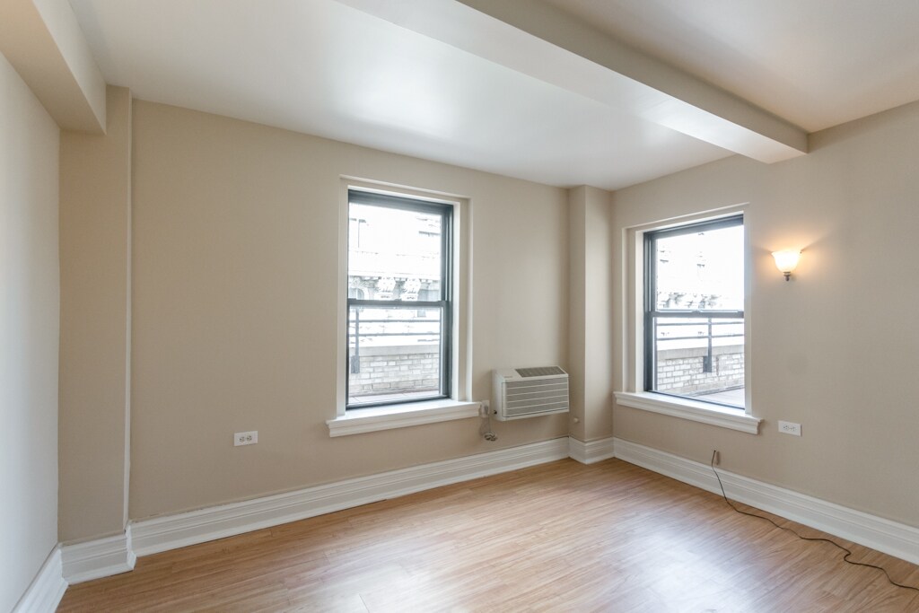 240 W 73rd St in New York, NY - Building Photo