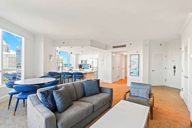 4441 Collins Ave
