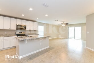 405 Earhart Dr in Davenport, FL - Building Photo - Building Photo