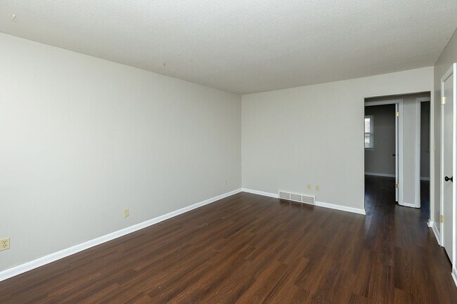 310 NE Trilein Dr in Ankeny, IA - Building Photo - Building Photo