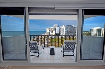 4005 Gulf Shore Blvd N in Naples, FL - Building Photo - Building Photo