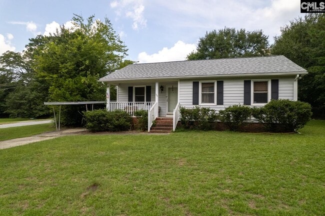 property at 140 Meadow Wood Dr