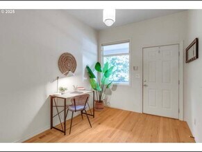 74 NE Sacramento St, Unit 74 in Portland, OR - Building Photo - Building Photo