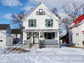 934 W 14th St in Lorain, OH - Building Photo