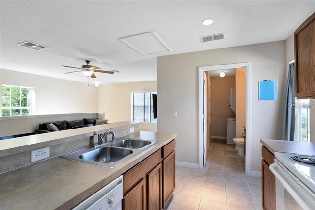 property at 2146 Shaw Ln