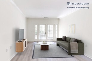 80 N Central Ave, Unit SI FL3-ID3511A in Hempstead, NY - Building Photo