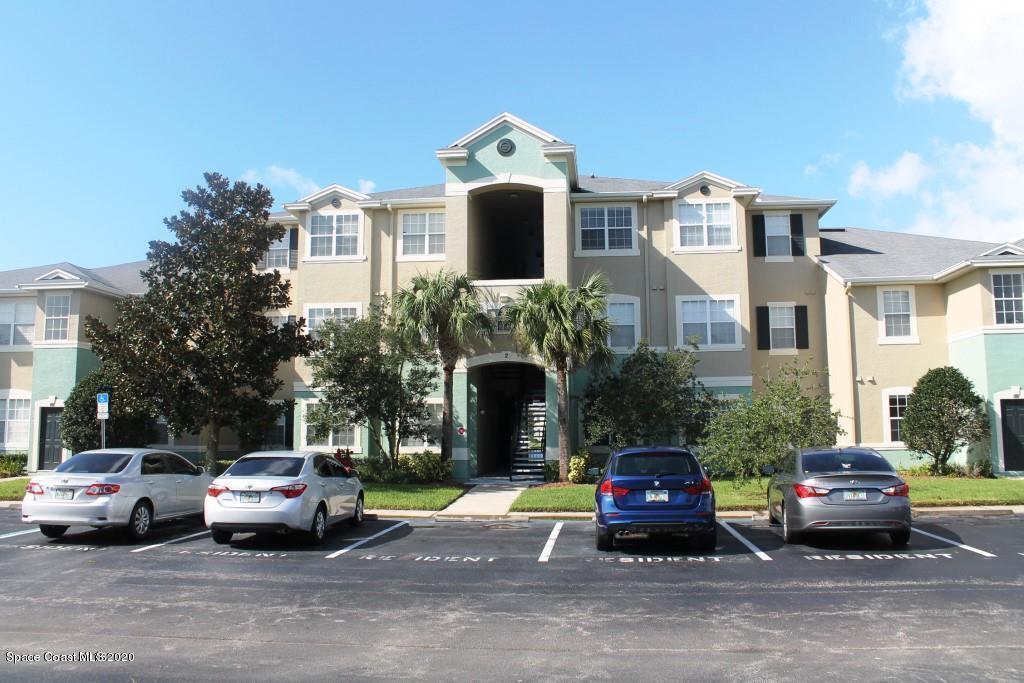 5693 Star Rush Dr in Melbourne, FL - Building Photo