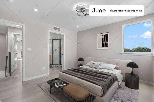 property at 327 N Chicago St