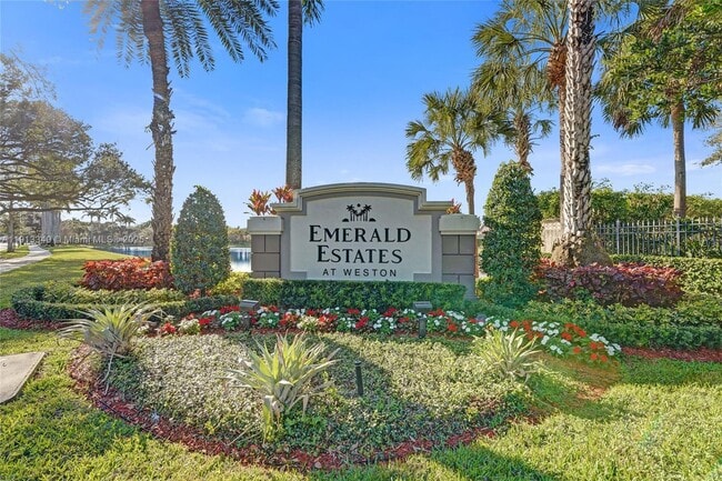 4118 Sapphire Terrace in Weston, FL - Building Photo - Building Photo