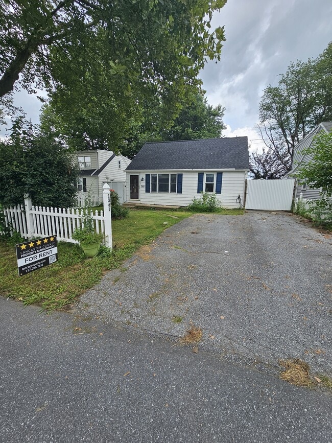 property at 1361 Glen Moore Cir