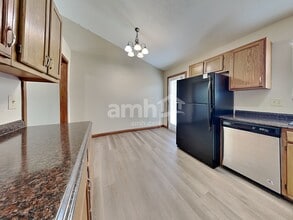 2479 Camellia Ct in Covington, KY - Building Photo - Building Photo