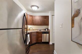 Indiana Flats and Townhomes in Indianapolis, IN - Building Photo - Building Photo