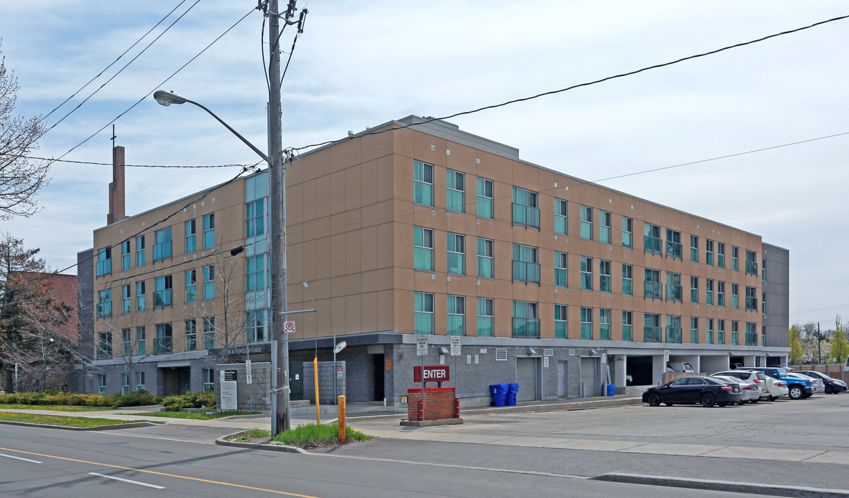 Lester B. Pearson Place in Toronto, ON - Building Photo