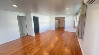 214 Haven St in Medford, OR - Building Photo - Building Photo